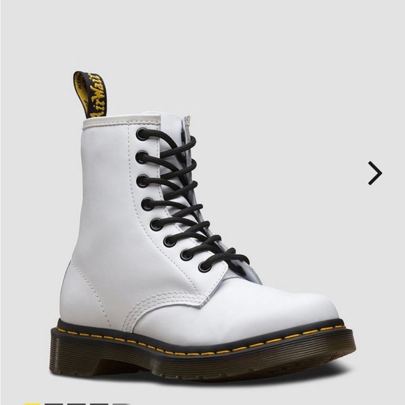 Dr. Martens Shoes - Dr. Martens 1460 Softy T White Leather Lace Up Boots Sz 9 Women’s NIB